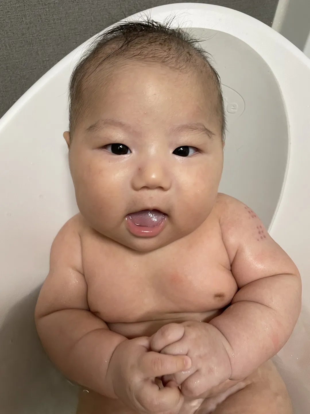 https://image.mom-mom.net/eyJidWNrZXQiOiJtb21tb20tbW9tc3RvdWNoIiwia2V5IjoidHJlbmQvNjE4OTI2NWVjNGQxZGY3MDhlYTA0MDNhIiwiZWRpdHMiOnsicmVzaXplIjp7IndpZHRoIjoxMDgwLCJ3aXRob3V0RW5sYXJnZW1lbnQiOnRydWV9fX0=
