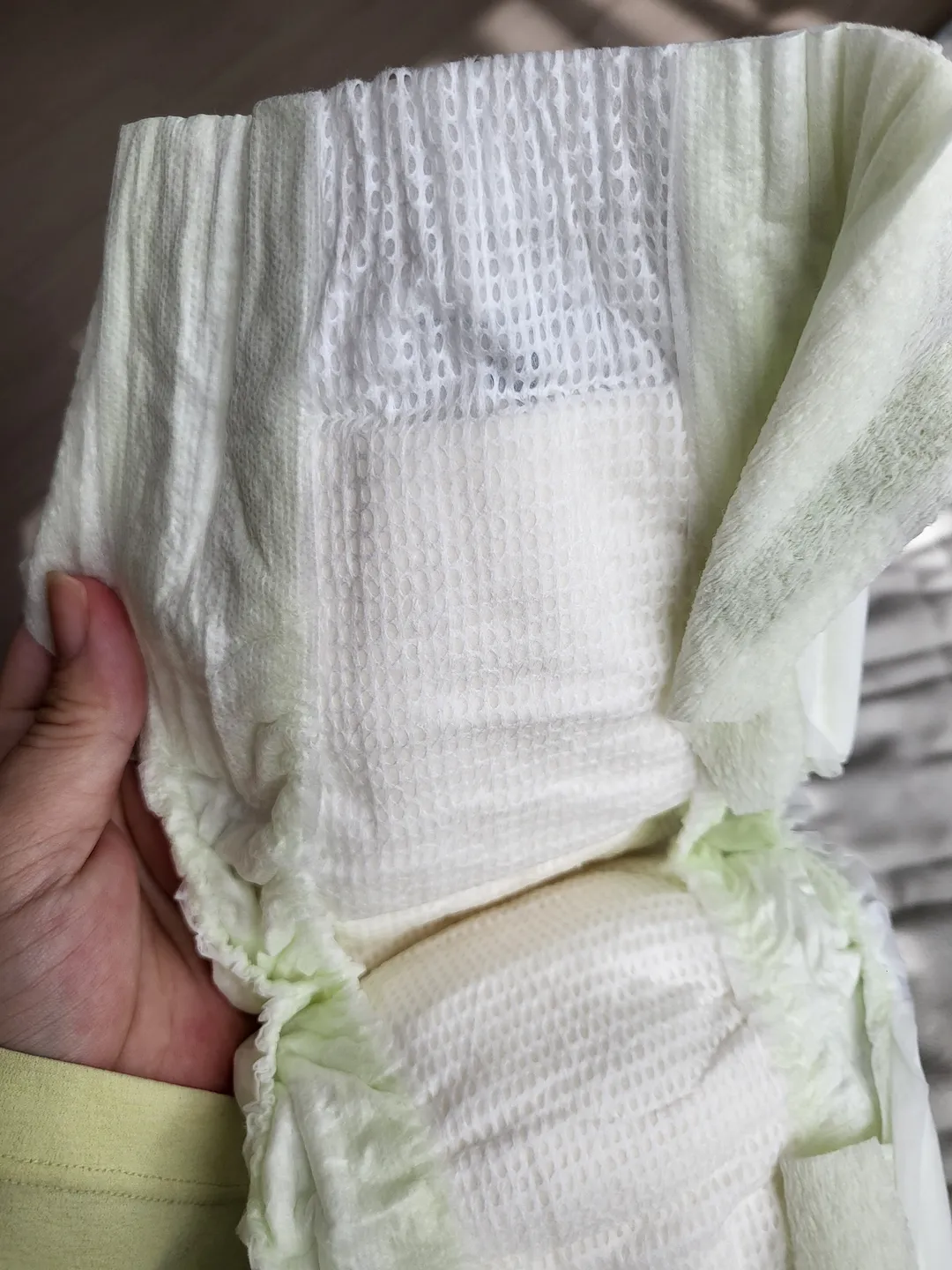 https://image.mom-mom.net/eyJidWNrZXQiOiJtb21tb20tbW9tc3RvdWNoIiwia2V5IjoidHJlbmQvNjI0MmIyOTZlODU2MDAyOTQwMDczOTRlIiwiZWRpdHMiOnsicmVzaXplIjp7IndpZHRoIjoxMDgwLCJ3aXRob3V0RW5sYXJnZW1lbnQiOnRydWV9fX0=