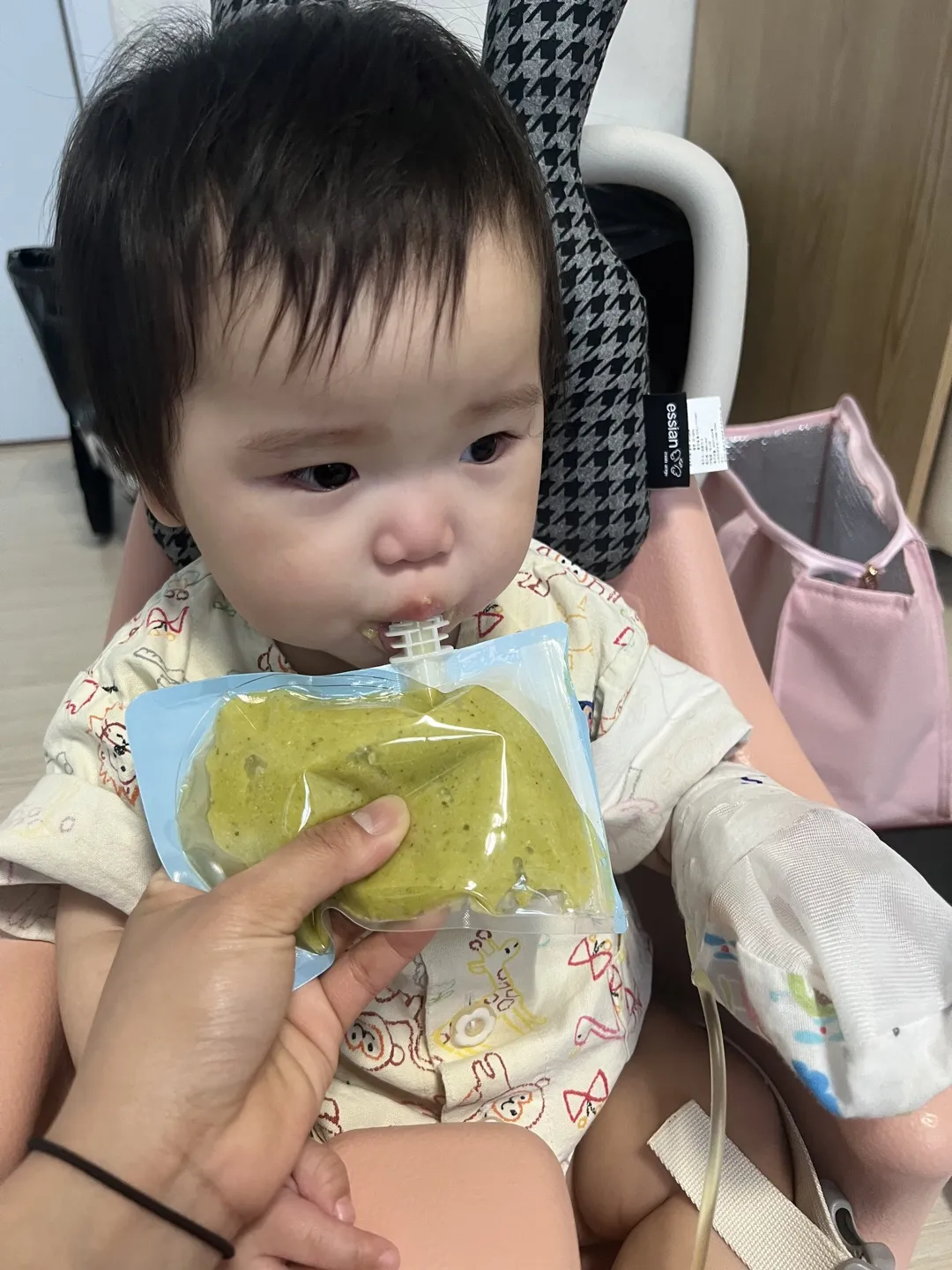 https://image.mom-mom.net/eyJidWNrZXQiOiJtb21tb20tbW9tc3RvdWNoIiwia2V5IjoidHJlbmQvNjI0ZmUwNWU2NDI3MmJjYTg1Mjk0NzRkIiwiZWRpdHMiOnsicmVzaXplIjp7IndpZHRoIjoxMDgwLCJ3aXRob3V0RW5sYXJnZW1lbnQiOnRydWV9fX0=