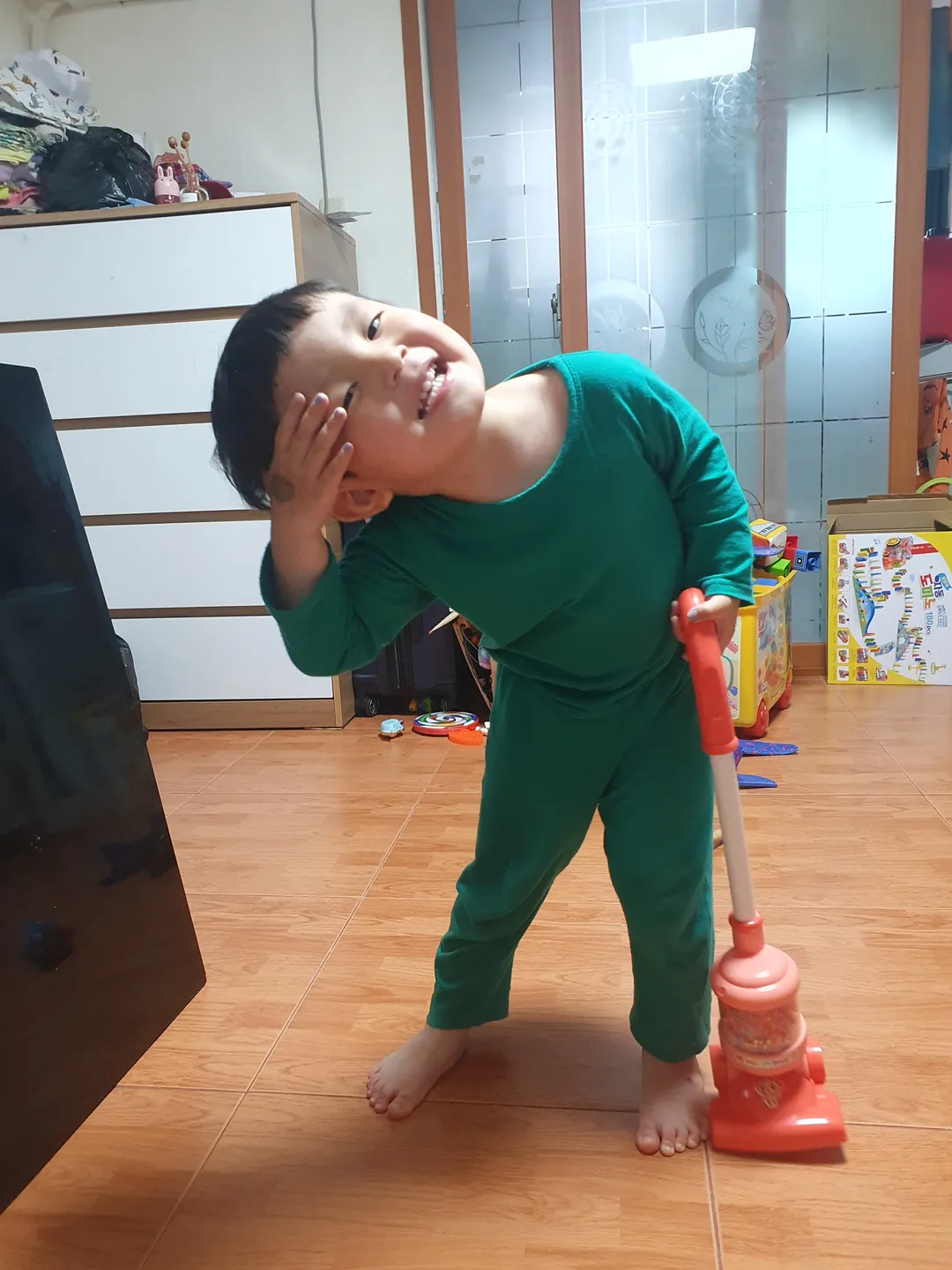 https://image.mom-mom.net/eyJidWNrZXQiOiJtb21tb20tbW9tc3RvdWNoIiwia2V5IjoidHJlbmQvNjI5MjYyYjgwYjU2YzA1MDUzMWJiMWZkIiwiZWRpdHMiOnsicmVzaXplIjp7IndpZHRoIjoxMDgwLCJ3aXRob3V0RW5sYXJnZW1lbnQiOnRydWV9fX0=