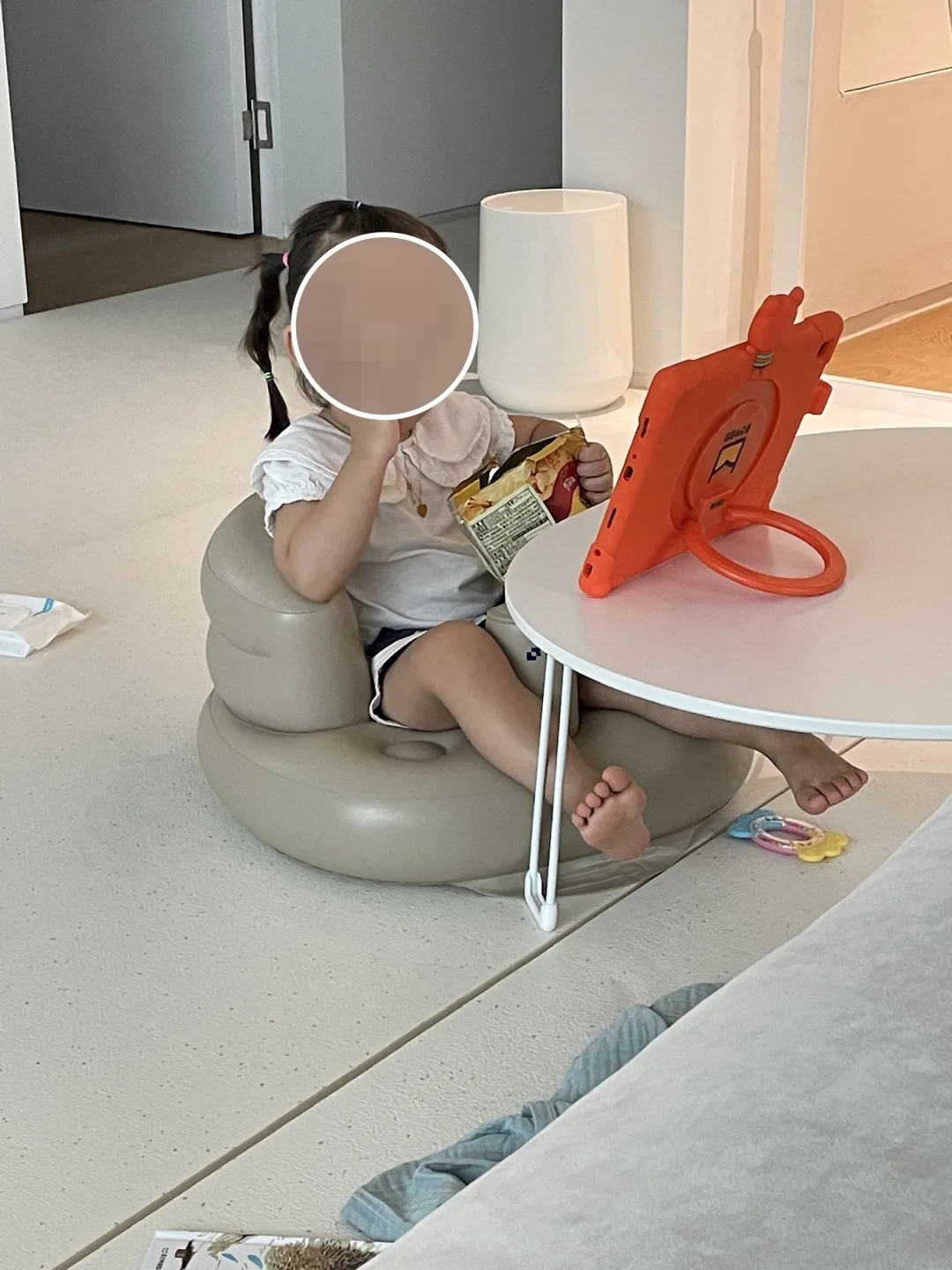 https://image.mom-mom.net/eyJidWNrZXQiOiJtb21tb20tbW9tc3RvdWNoIiwia2V5IjoidHJlbmQvNjJmNjYzNGI2MTM3ZTQxMjg1ZjJhMDFkIiwiZWRpdHMiOnsicmVzaXplIjp7IndpZHRoIjoxMDgwLCJ3aXRob3V0RW5sYXJnZW1lbnQiOnRydWV9fX0=