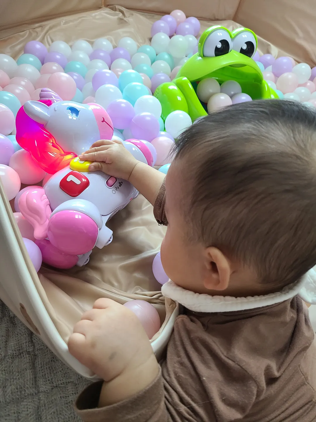 https://image.mom-mom.net/eyJidWNrZXQiOiJtb21tb20tbW9tc3RvdWNoIiwia2V5IjoidHJlbmQvNjM5MDQ3NGUyYmE5YzNiZTI1OGJjOTU5IiwiZWRpdHMiOnsicmVzaXplIjp7IndpZHRoIjoxMDgwLCJ3aXRob3V0RW5sYXJnZW1lbnQiOnRydWV9fX0=