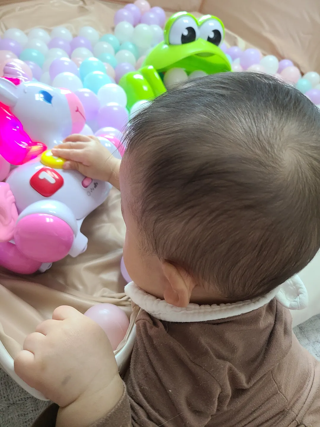 https://image.mom-mom.net/eyJidWNrZXQiOiJtb21tb20tbW9tc3RvdWNoIiwia2V5IjoidHJlbmQvNjM5MDQ3NGViNWMyNzQ4YmFmNzI2ZDEyIiwiZWRpdHMiOnsicmVzaXplIjp7IndpZHRoIjoxMDgwLCJ3aXRob3V0RW5sYXJnZW1lbnQiOnRydWV9fX0=
