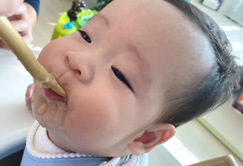 https://image.mom-mom.net/eyJidWNrZXQiOiJtb21tb20tbW9tc3RvdWNoIiwia2V5IjoidHJlbmQvNjNhZWE3YjY2ZGJlMWFmNTFiNjQ3YmRjIiwiZWRpdHMiOnsicmVzaXplIjp7IndpZHRoIjoxMDgwLCJ3aXRob3V0RW5sYXJnZW1lbnQiOnRydWV9fX0=
