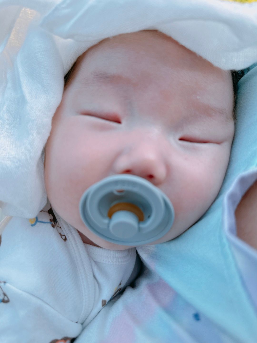 https://image.mom-mom.net/eyJidWNrZXQiOiJtb21tb20tbW9tc3RvdWNoIiwia2V5IjoidHJlbmQvNjlmZDI4MTFiODhhZmQ3ZGQ5MDYwMGI5LmpwZyIsImVkaXRzIjp7InJlc2l6ZSI6eyJ3aWR0aCI6Mzc1LCJoZWlnaHQiOjUwMH19fQ==