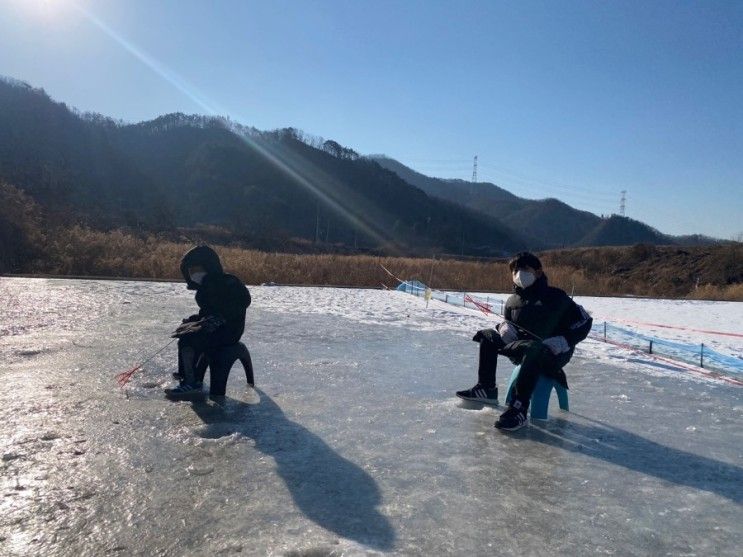 강원도 횡성 숲속의하루펜션 산천어낚시하고 썰매도타고...