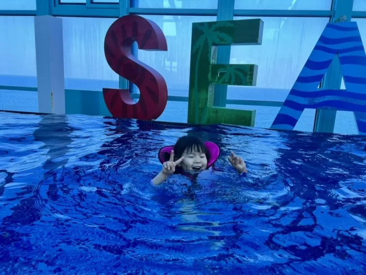 강릉 세인트존스호텔 골져스 트윈 / 수영장 버블타임 좋네요 !