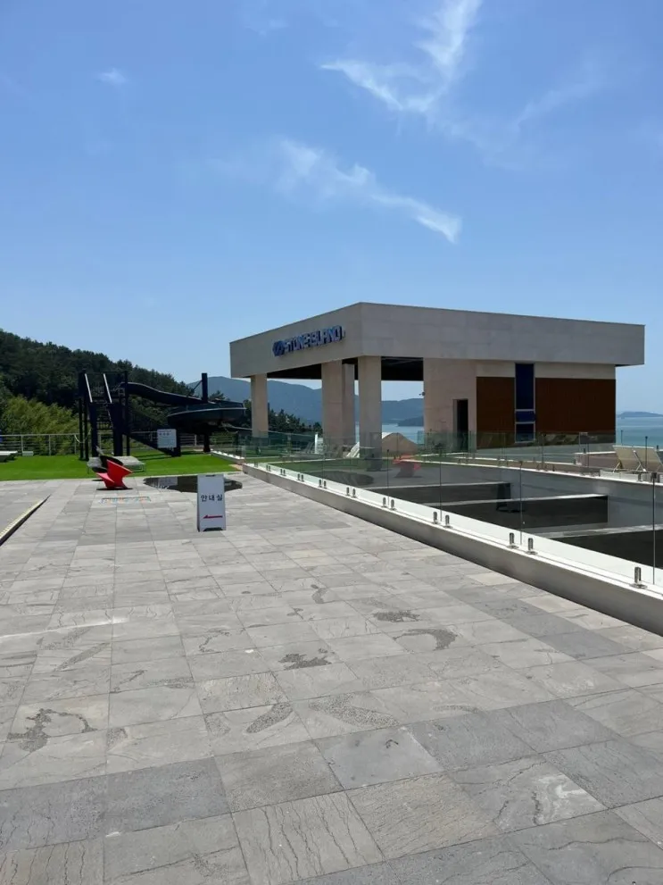 사계절 미온수 인피니티풀 가능한 여수풀빌라, 스톤아일랜드