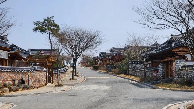 단체 숙박 가능한 함평 주포 한옥마을 푸른별 펜션/ 함평...