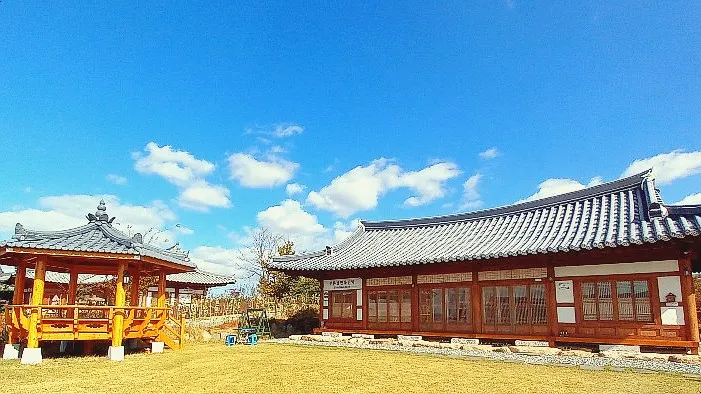 전남 광주 근교 바닷가 펜션/함평 주포한옥마을펜션/푸른별 펜션