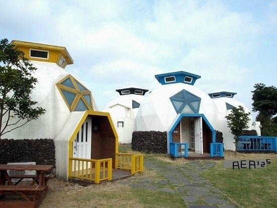 ::JEJU:: 빨주노초파남보 레인보우펜션