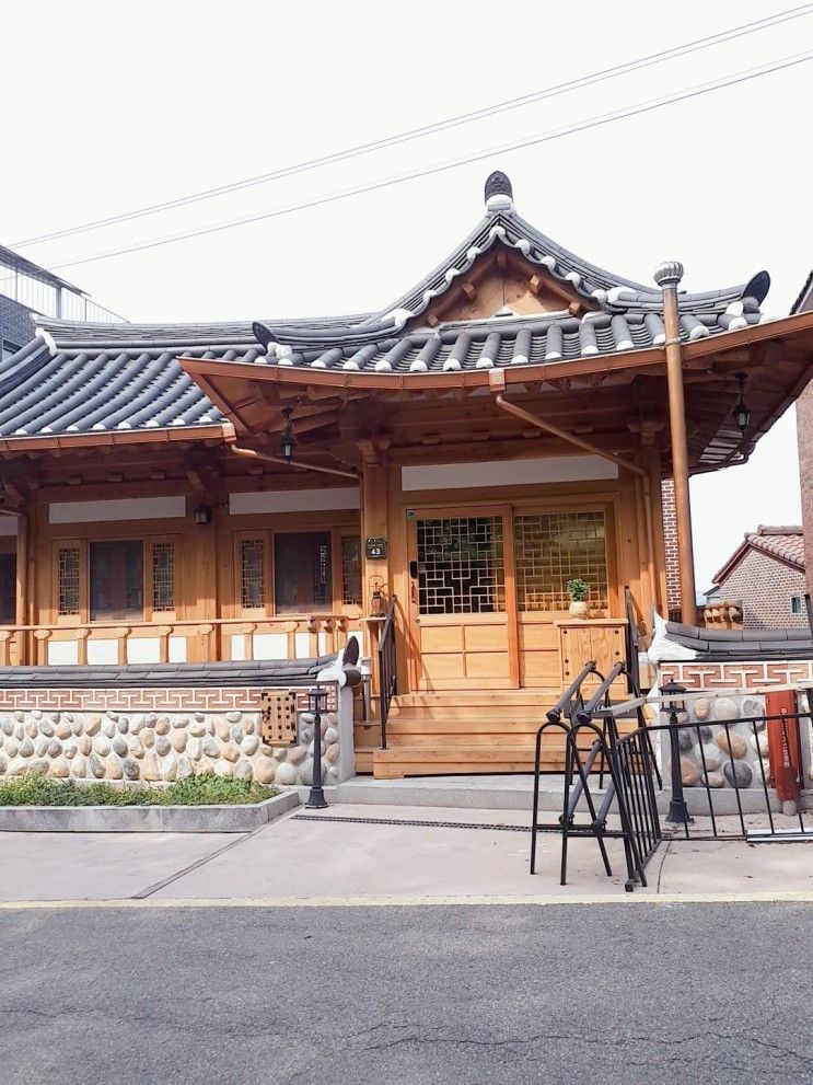 도심속 호캉스 수원한옥호텔 여여재
