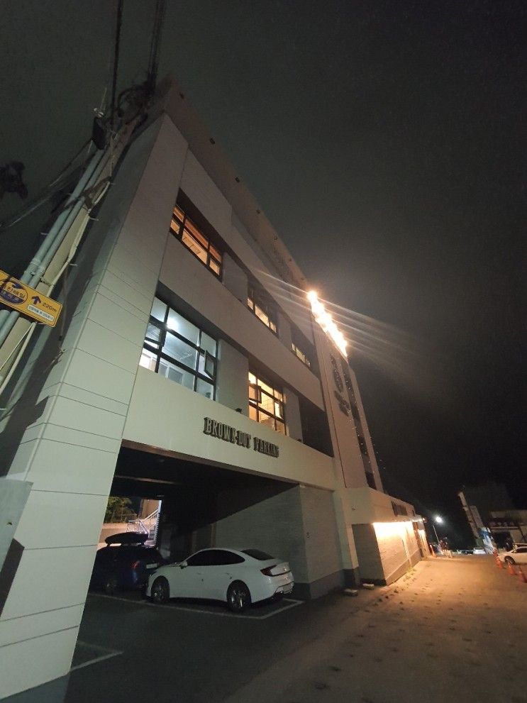 부산 기장 롯데월드 근처 가성비 호텔 '브라운도트 연화리점'