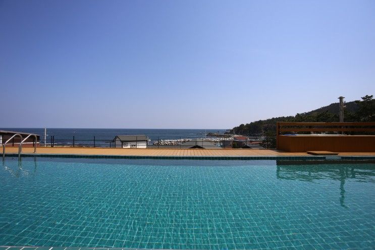 포항 펜션 하늘과 바다 모두 예뻤던 빠쏘풀빌라