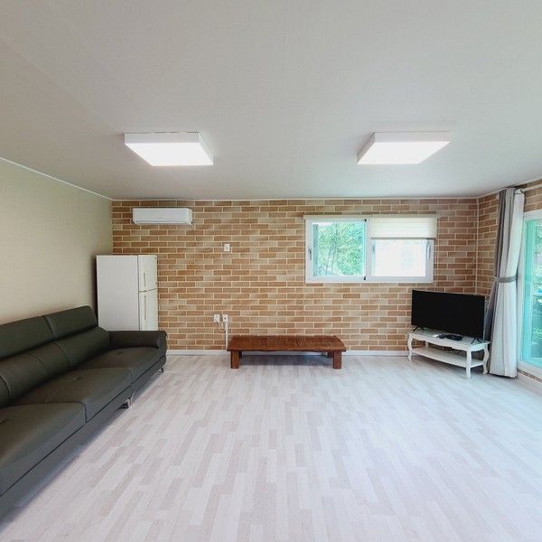 가평 초록정원 계곡독채펜션 !