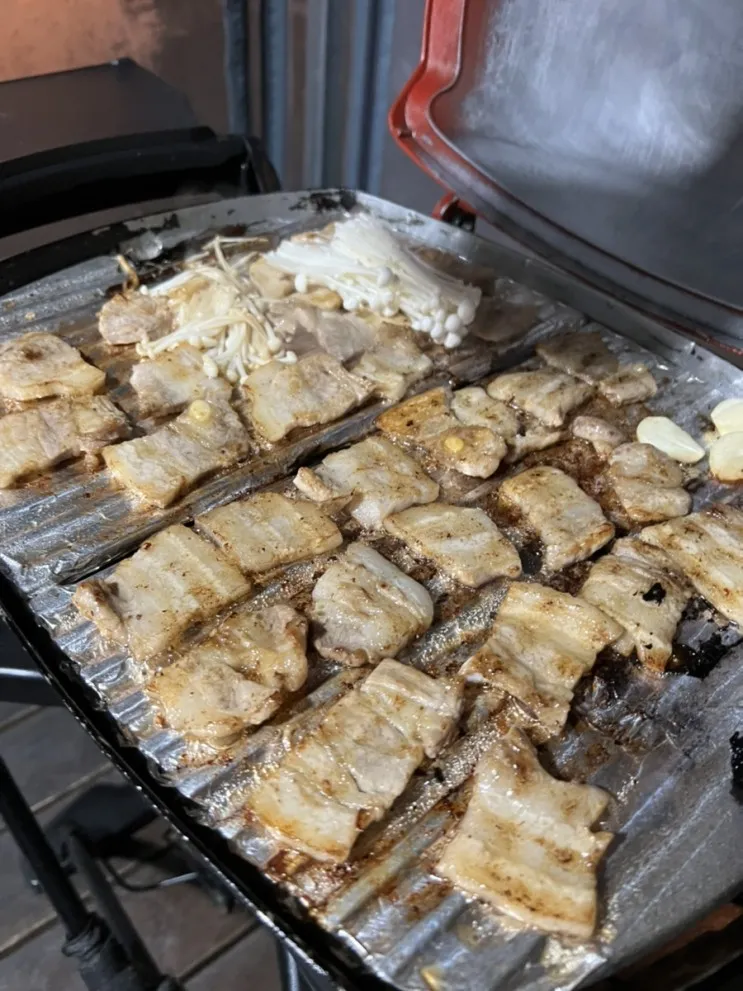 [속초 / 라쏘풀빌라] 풀빌라에서 먹은 삼겹살 파티