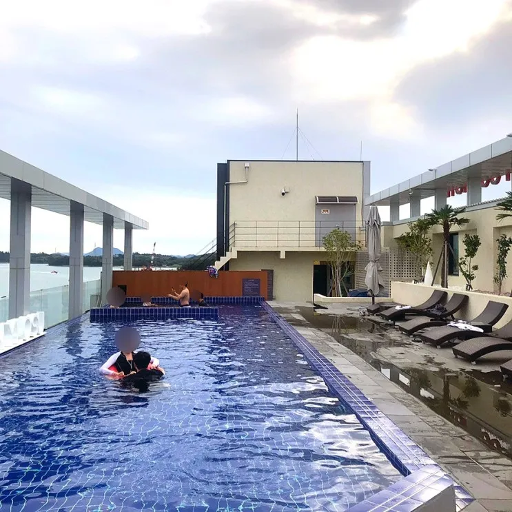 씨사이드인여수(seaside in yeosu)_풀장 가족 호텔 리조트...