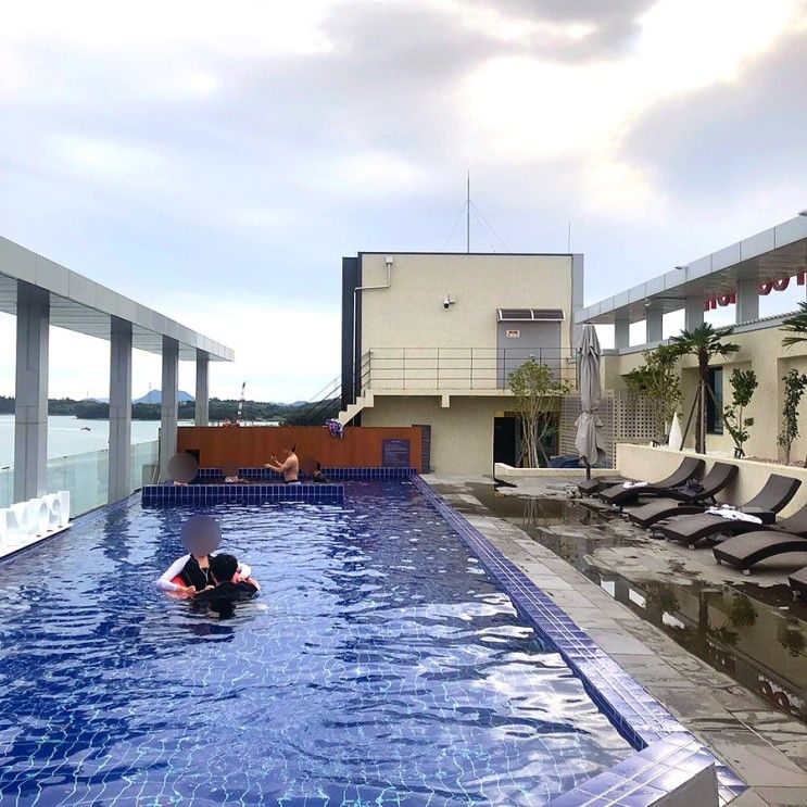 씨사이드인여수(seaside in yeosu)_풀장 가족 호텔 리조트...