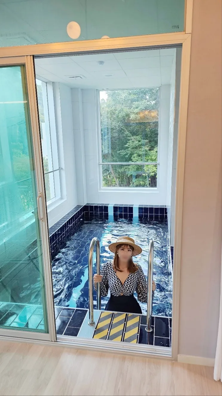가평펜션 호명나루165 사계절 미온수 풀빌라