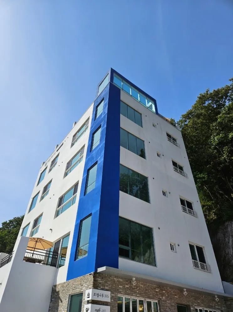 가평계곡펜션 미온수 수영장 신축펜션 호명나루 165 풀빌라...