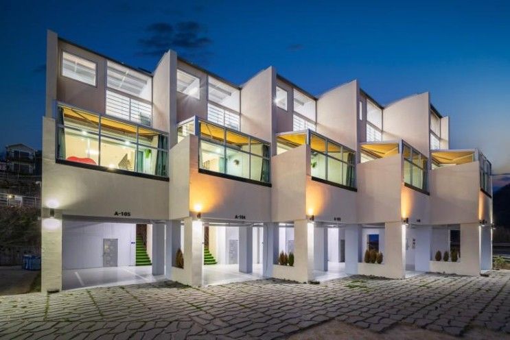 경주 경주 모던풀빌라앤스파(픽업,개별바베큐) (경주 숙소)