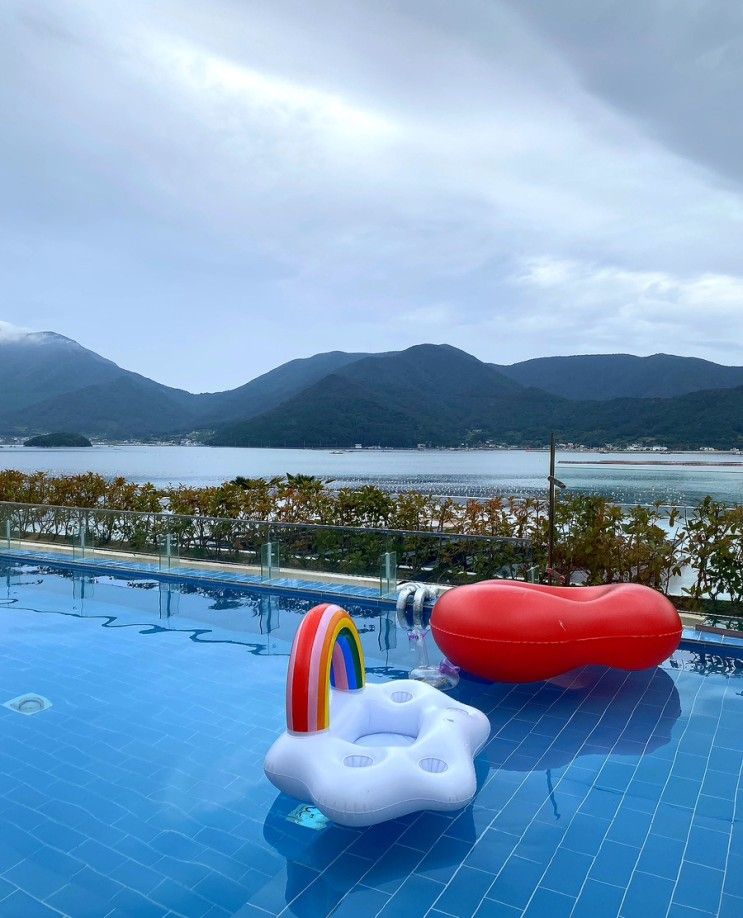 가족여행 거제 오션뷰 ‘리을’ 독채 풀빌라 자쿠지 야외바베큐...
