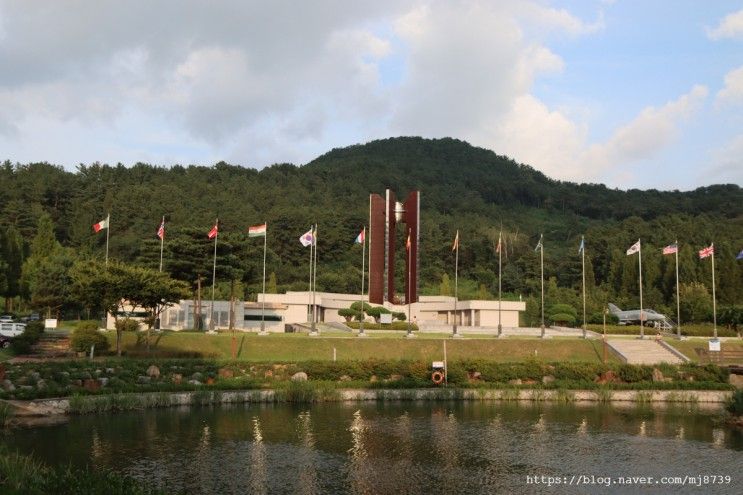 밀양 아리랑대공원, 충혼탑 한 바퀴! 부산근교 아이와 가볼만한 곳