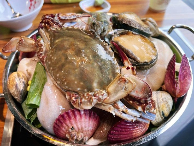 남양주 북한강 해물칼국수 맛집 곰아줌칼국수