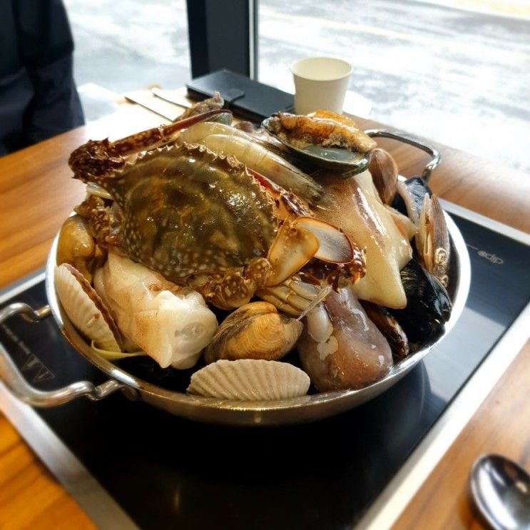 북한강 칼국수 맛집: 분위기 좋은 곰아줌 칼국수