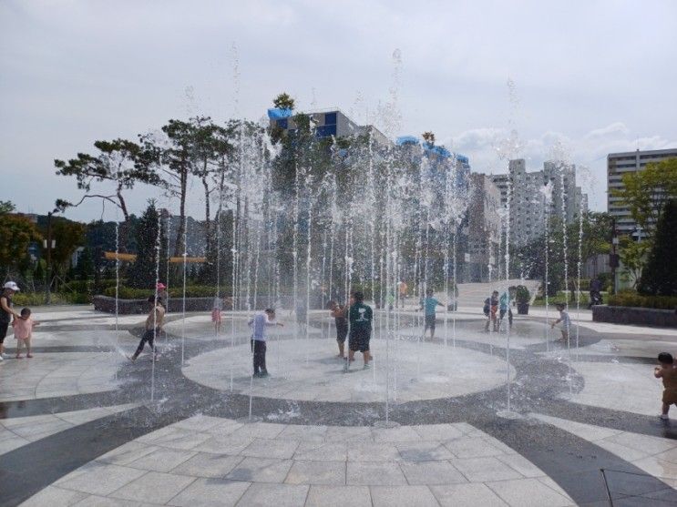 단대오거리 성남 제1공단근린공원 분수대와 희망대공원 물놀이장