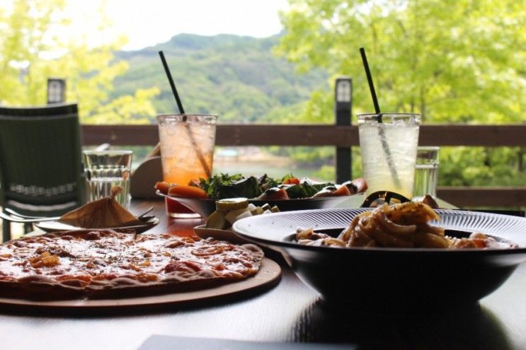 양주 데이트 맛집, 양주 카페 기산저수지 뷰가 멋진 여우별꽃