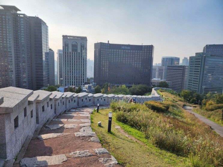 남산공원 백범광장과 성곽길 서울 전망 좋은곳