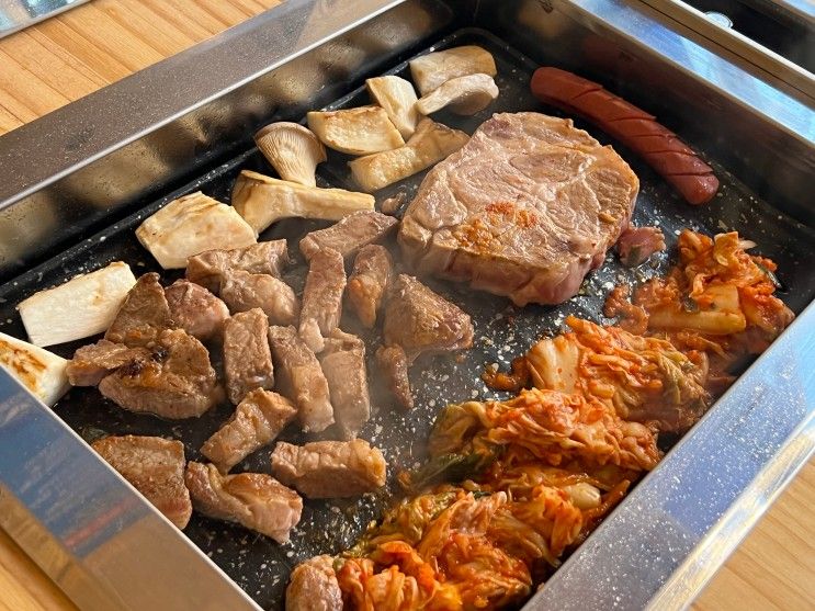 파주 효소숙성 돼지고기, 소고기, 토마호크 맛집 [캠핑카페워라벨]