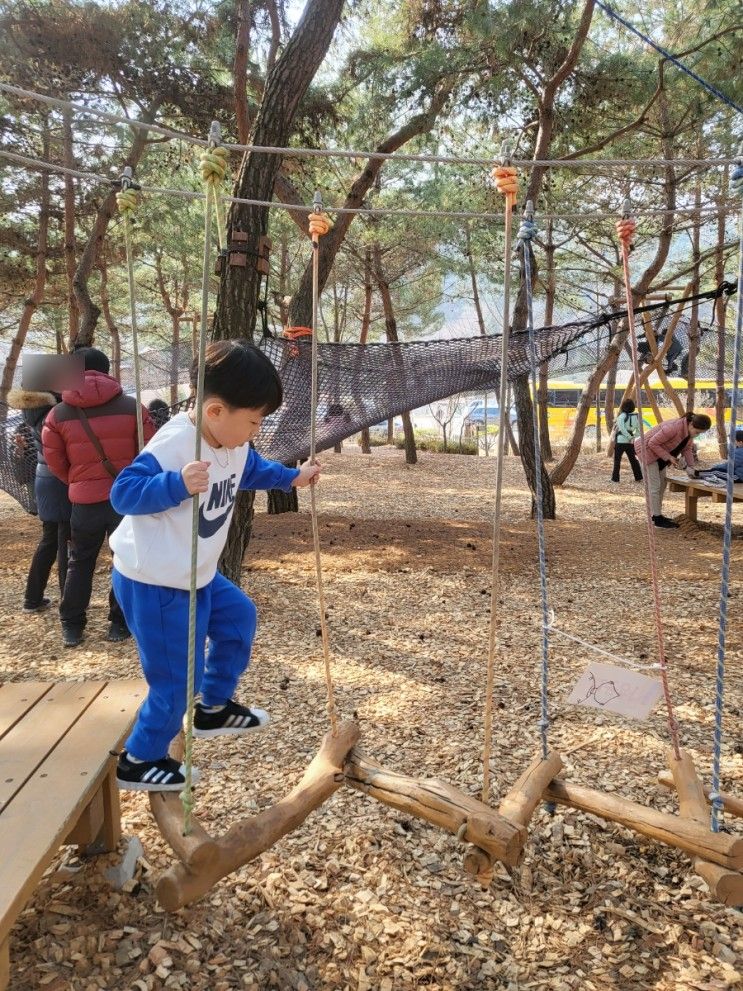 야외에 있는 아이랑 가기 좋은 무료 놀이터 [서면유아숲체험원]