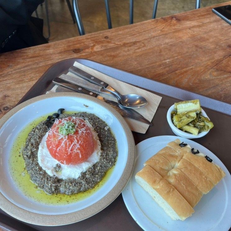 [전남/여수] 여수 돌산 브런치와 뷰 모두 맛집이던 로스티아 카페