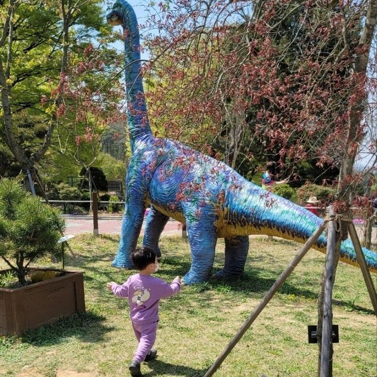 아이와 함께 공룡이 보고 싶다면 시흥 용도수목원!