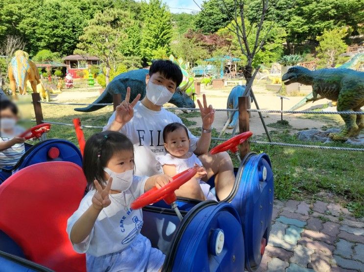 서울 근교 아이랑 가볼만한 곳, 시흥 용도수목원~ 동물 먹이주기, 공룡, 깡통기차까지