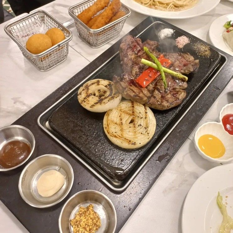 오산 라라코스트 패밀리레스토랑 주차편한 스테이크 맛집...