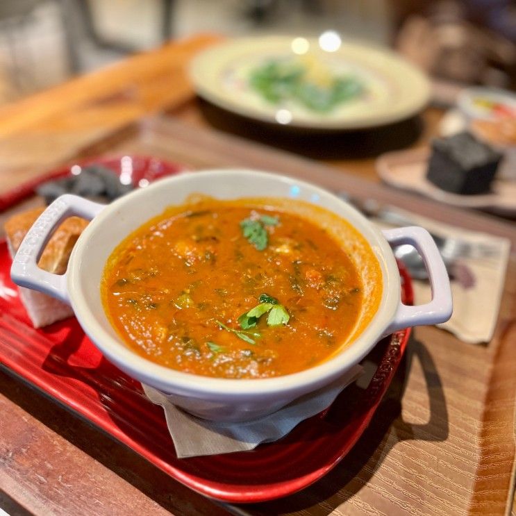 파주 벙커힐 ; 굴라쉬, 브런치 맛있는 파주 대형 카페