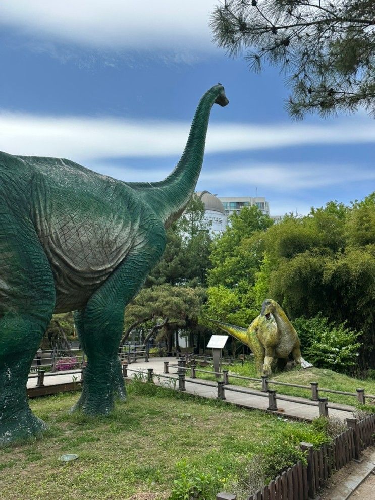 서울에 있는 공룡 공원 - 중계근린공원 & 유나인