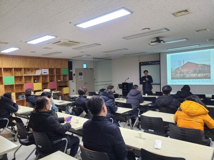 부평미군기지 관련 강연회 개최. 박명식 부평역사박물관 이사