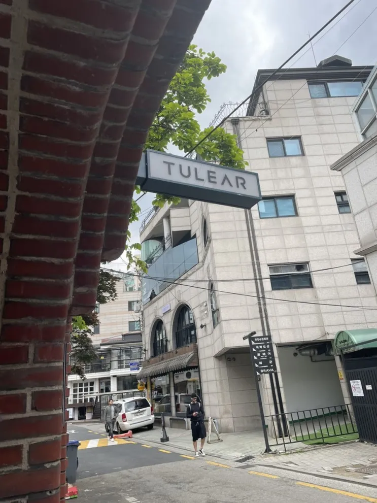 도산, 젠틀몬스터, 카멜커피, 런던베이글뮤지엄, 위글위글집