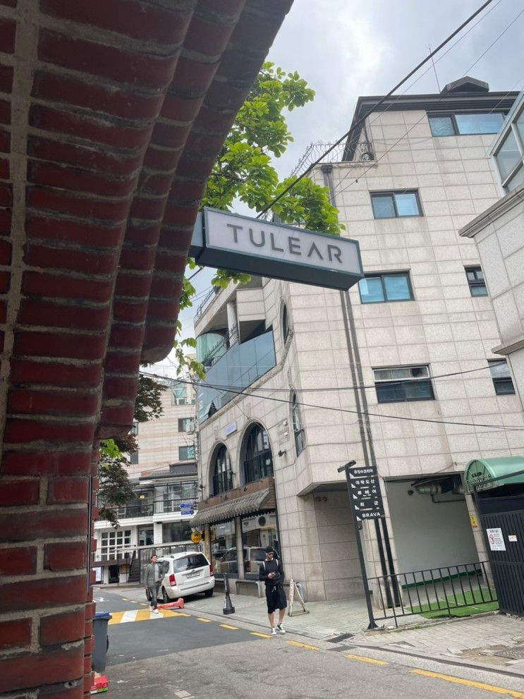 도산, 젠틀몬스터, 카멜커피, 런던베이글뮤지엄, 위글위글집