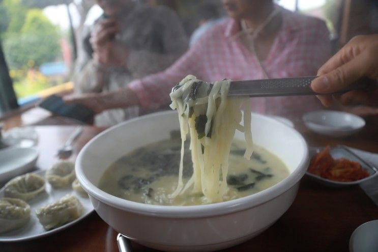 산굼부리 맛집 사려니숲길 맛집 제주맛집칼국수 아이들과 보말칼국수 먹었어요.