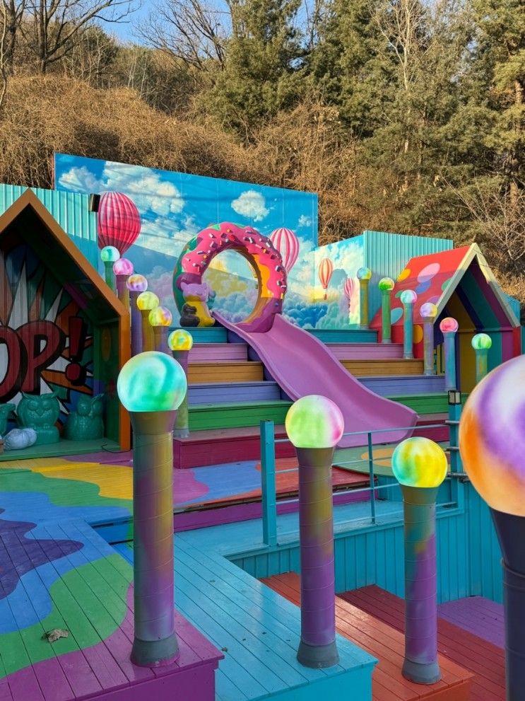 놀이터가 있는 대형카페 파주 도넛카페 <피그몬도넛 파주본점>