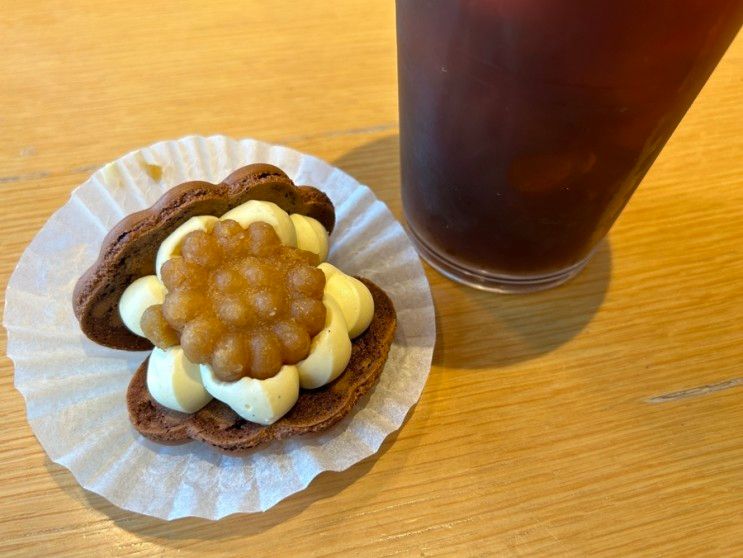 가득한 마카롱, 버터바 등 디저트가 맛있는 [언니네오븐]