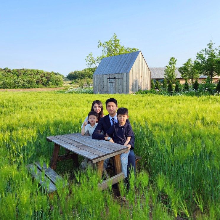 2023.05.13 아이들과 가기 좋은 예산 카페 " 백설농부 "