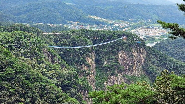 출렁다리, 소금산 울렁다리는 원주 소금산 그랜드밸리에...