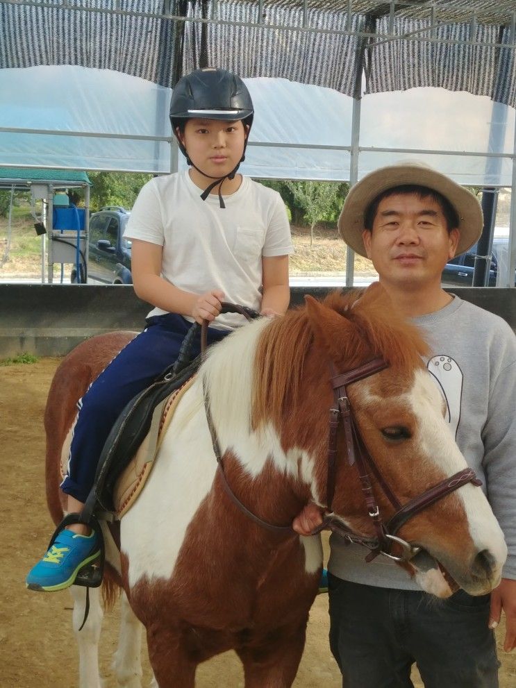 어린이 승마체험의 선두주자 <포니힐링농원 박형근·김복란...