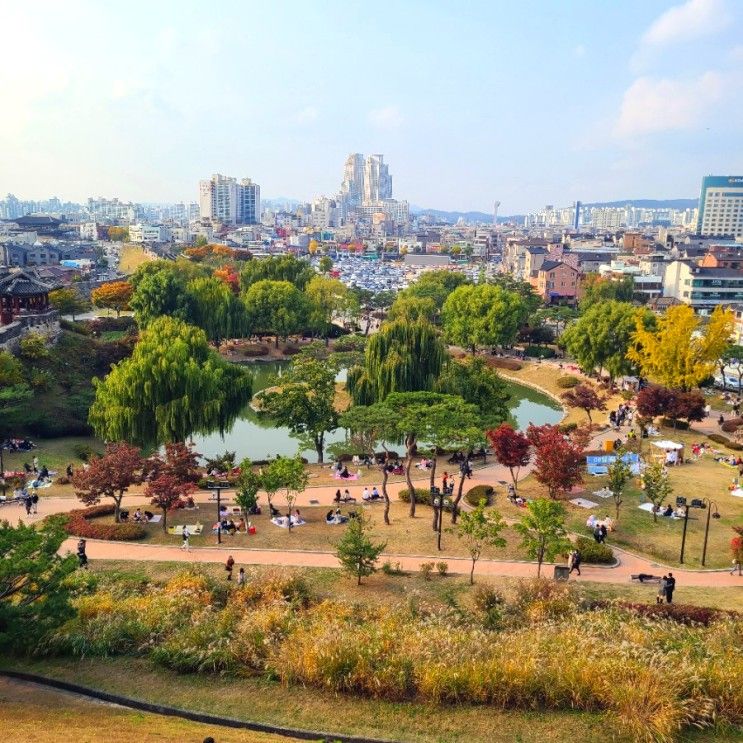 수원 화성행궁 방화수류정 단풍놀이 그리고 카페 그래비테이트...